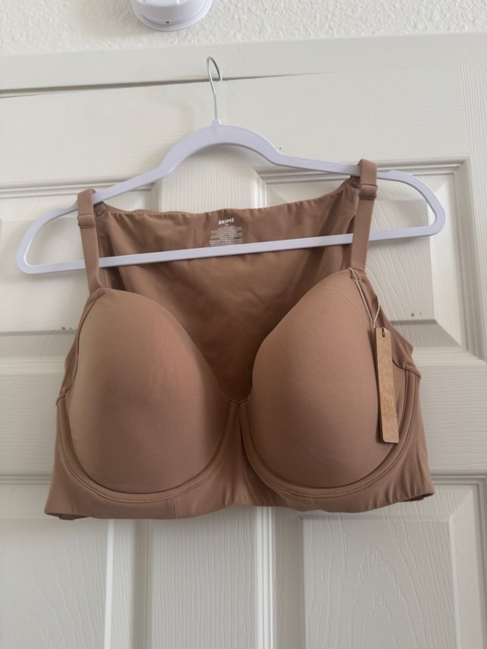 NWT: SKIMS back smoother full coverage bra in Sienna